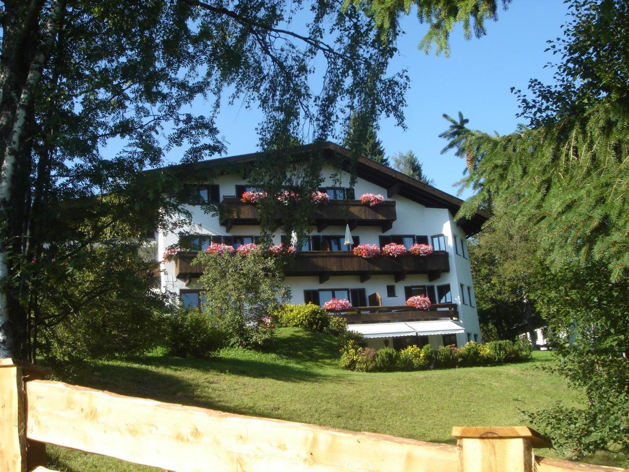 Landhaus Frenes Apartments Seefeld in Tirol Dış mekan fotoğraf