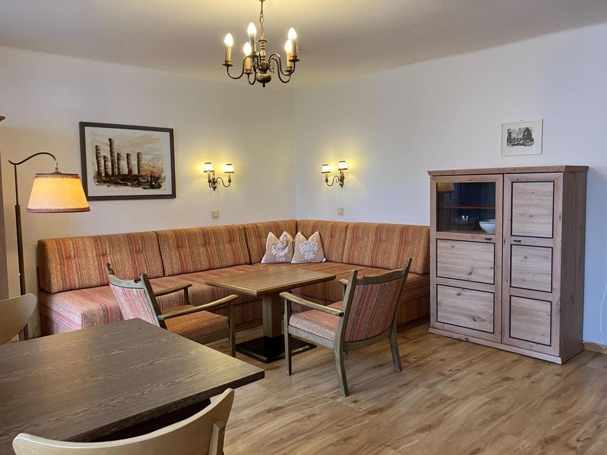 Landhaus Frenes Apartments Seefeld in Tirol Dış mekan fotoğraf